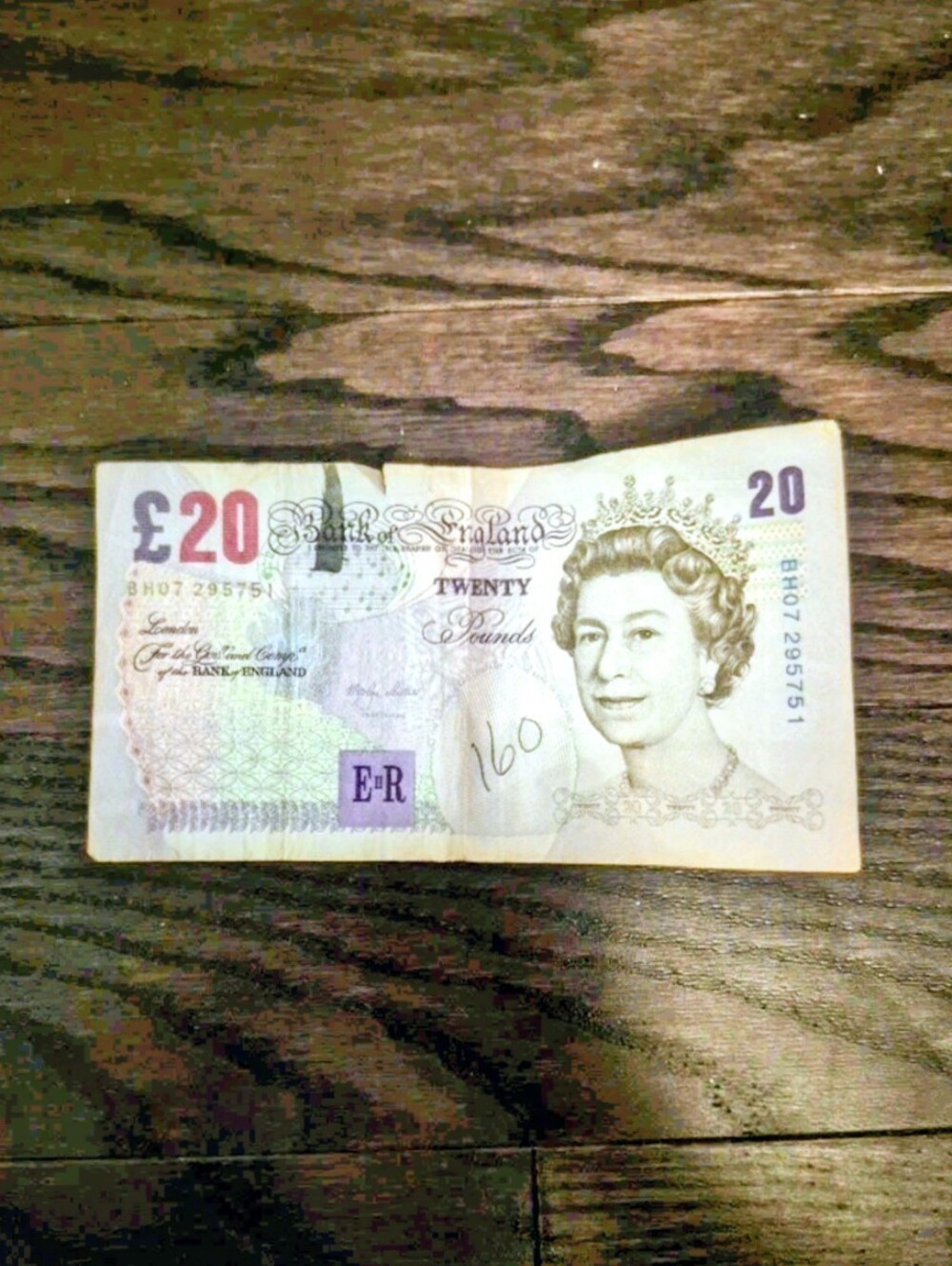 British £20 Banknote - Purple and Cream Vintage Bank Of England  20 Pound Note